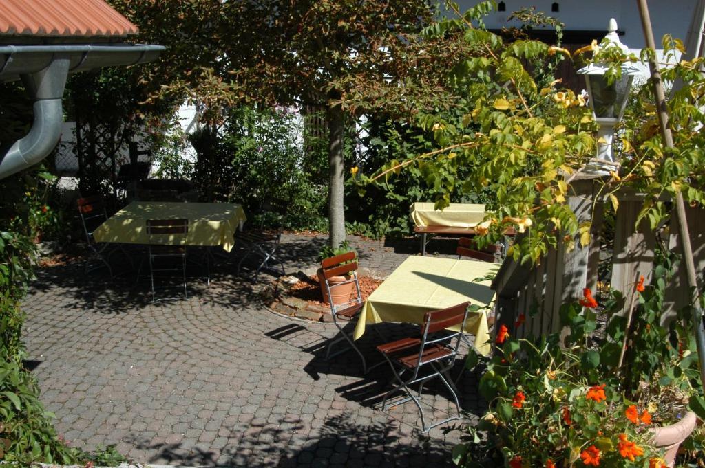 Gasthaus Zur Post Waal Buitenkant foto